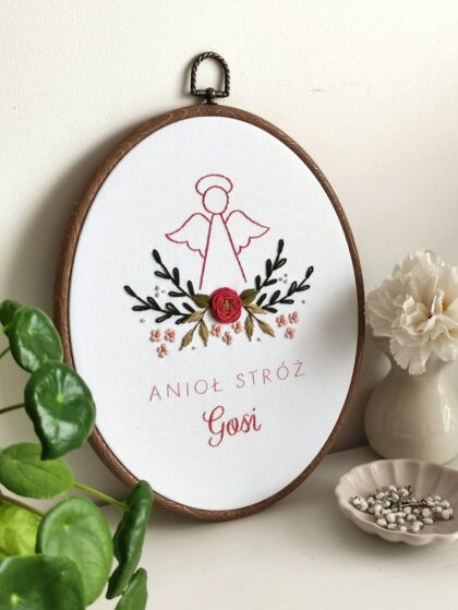 Duży tamborek owalny anioł stróż z imieniem dziecka