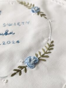 haftowana szatka różyczka niebieska