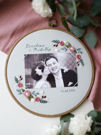 haftowany tamborek ślubny ze zdjęciem, haftowana foto ramka